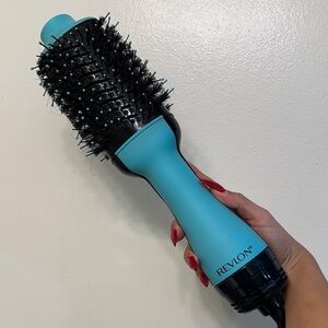 Revlon Turquoise Paddle Hot Air Brush
